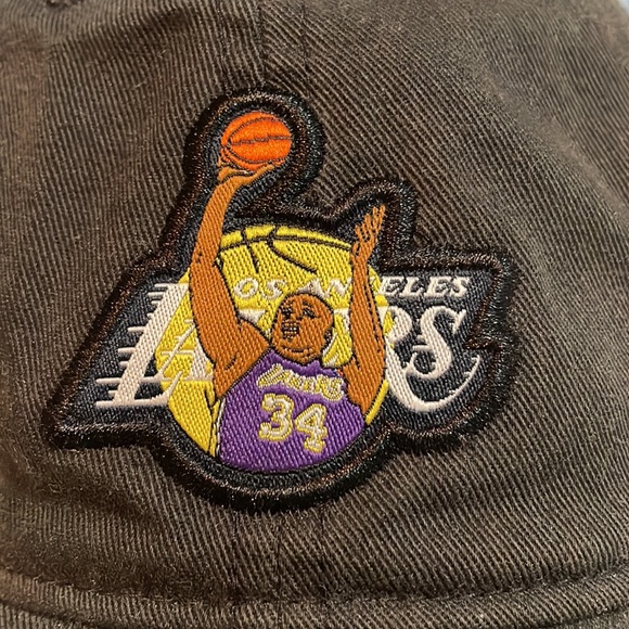 Lakers Shaq, pre curved hat, good condition - Picture 2 of 4